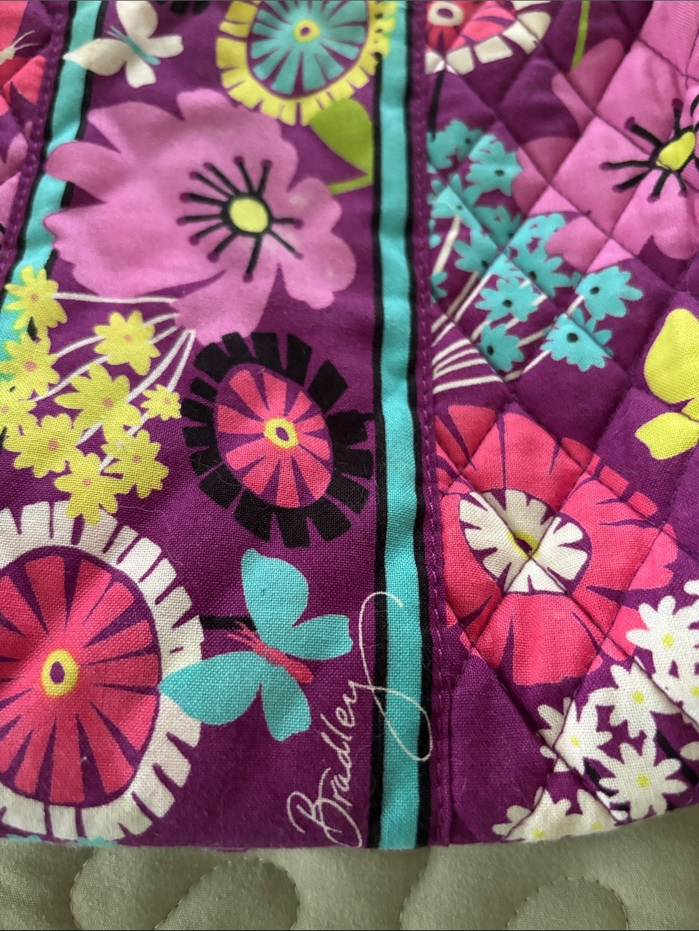 Vera Bradley Retired Flutterby Quilted Floral Lined Cosmetic Pouches Bags 2 - Picture 3 of 14